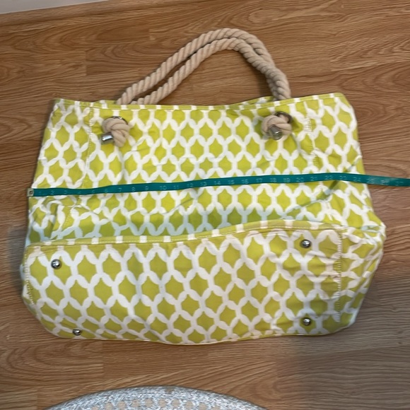 Huge Donna Dixon beach bag - Picture 3 of 6
